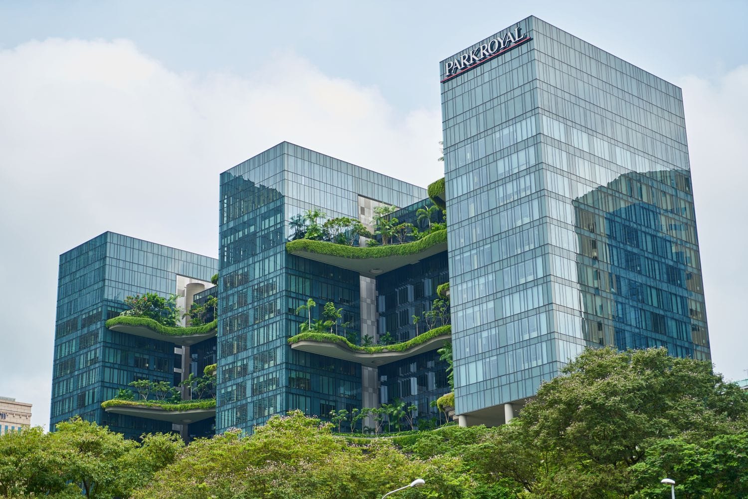 plant-green-city-amazing-skyscraper